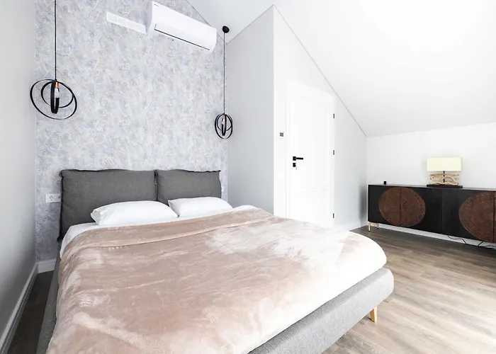 Birch Haven W/terrace By Cohost Holiday home *